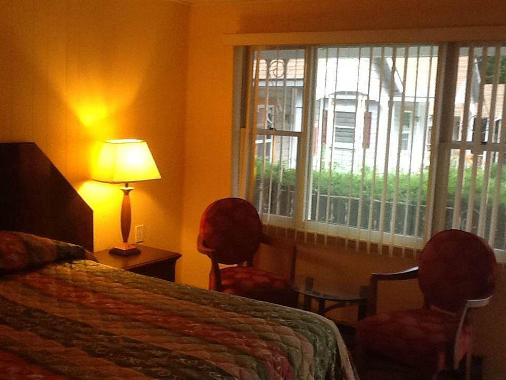 King Hendrick Motel And Suites Lake George Exteriér fotografie