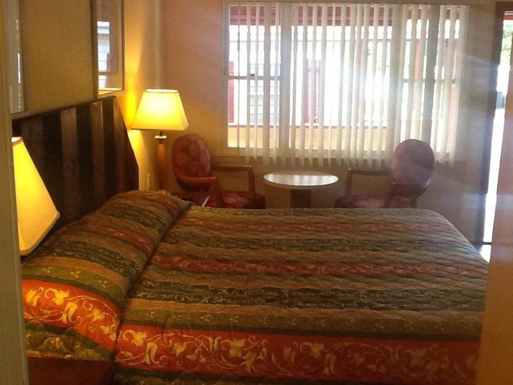 King Hendrick Motel And Suites Lake George Exteriér fotografie